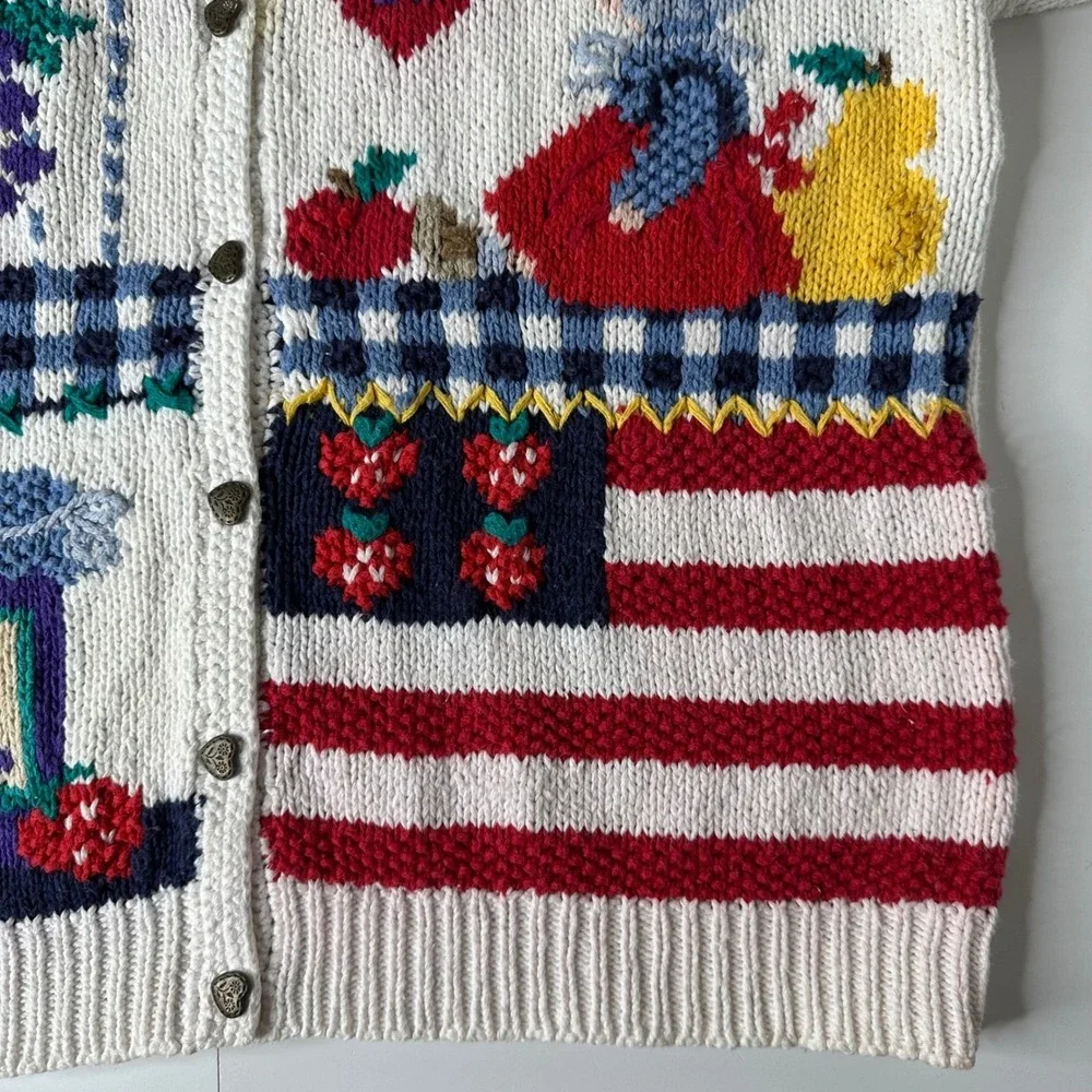Signatures Northern Isles Hand Knit‎ Sweater White Fruit Americana Vtg 90s Sz L
